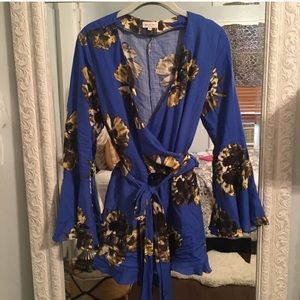 NWT bell sleeve romper